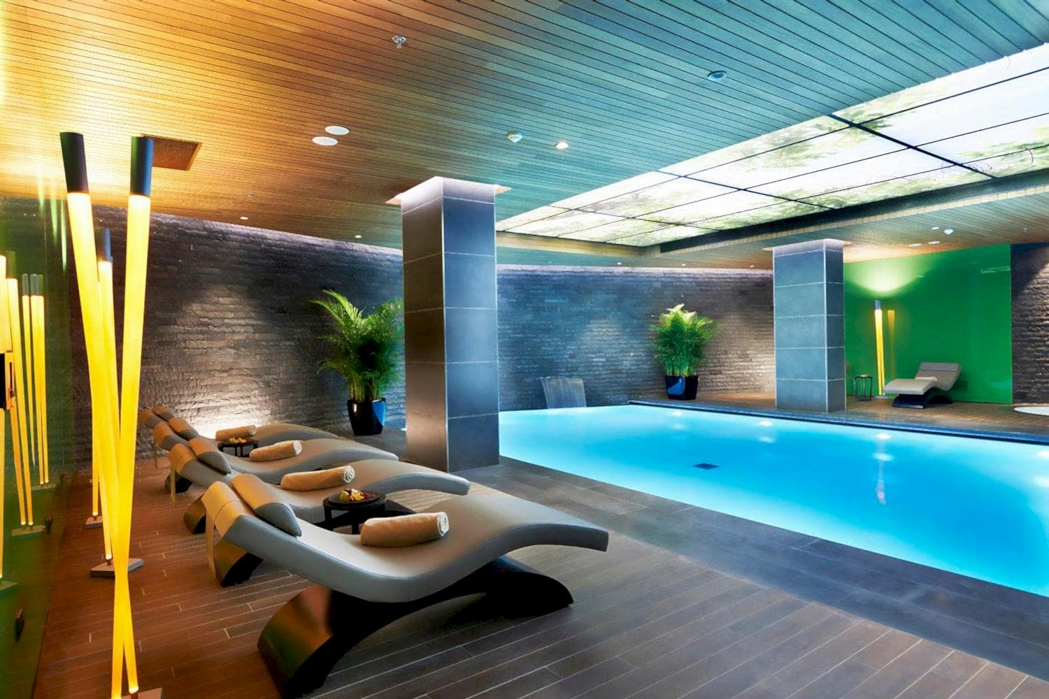 Divan Gəncə Otel Havuz ve SPA Alanları Tamamlandı. 